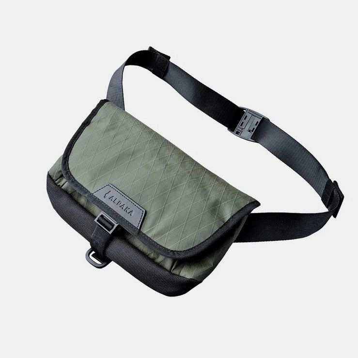 ALPAKA AIR SLING V2 (fits an iPad Mini 6 and Nintendo Switch)
