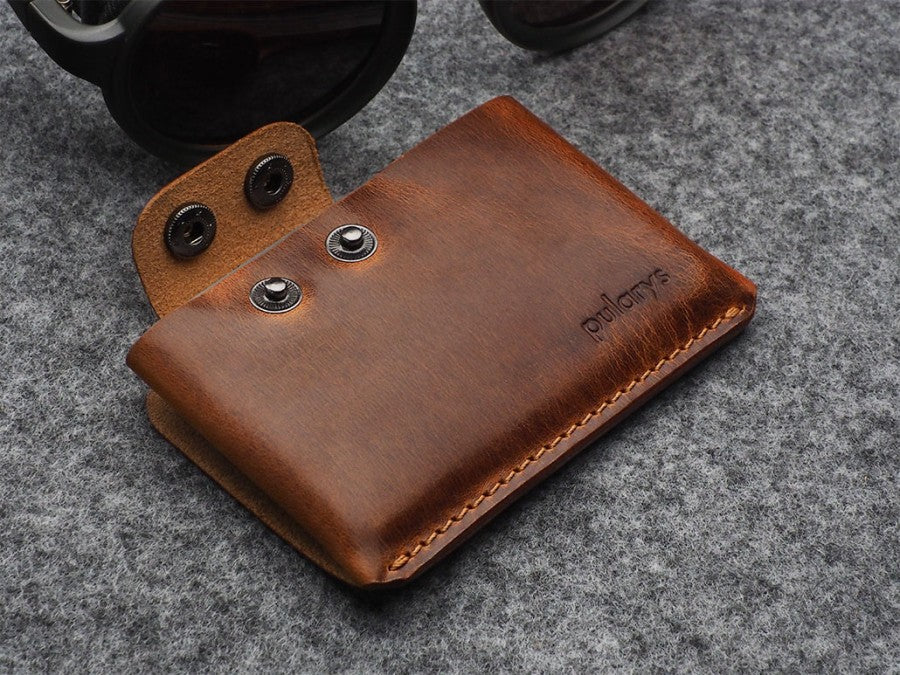 PULARYS HOBBY Wallet - Saddle Leather (8 kartu, uang kertas, dan kantong koin)