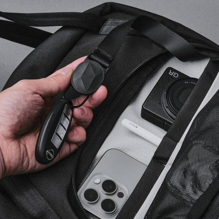 ALPAKA BRAVO TOTEPACK (13 L, Fits a Macbook Pro 16")