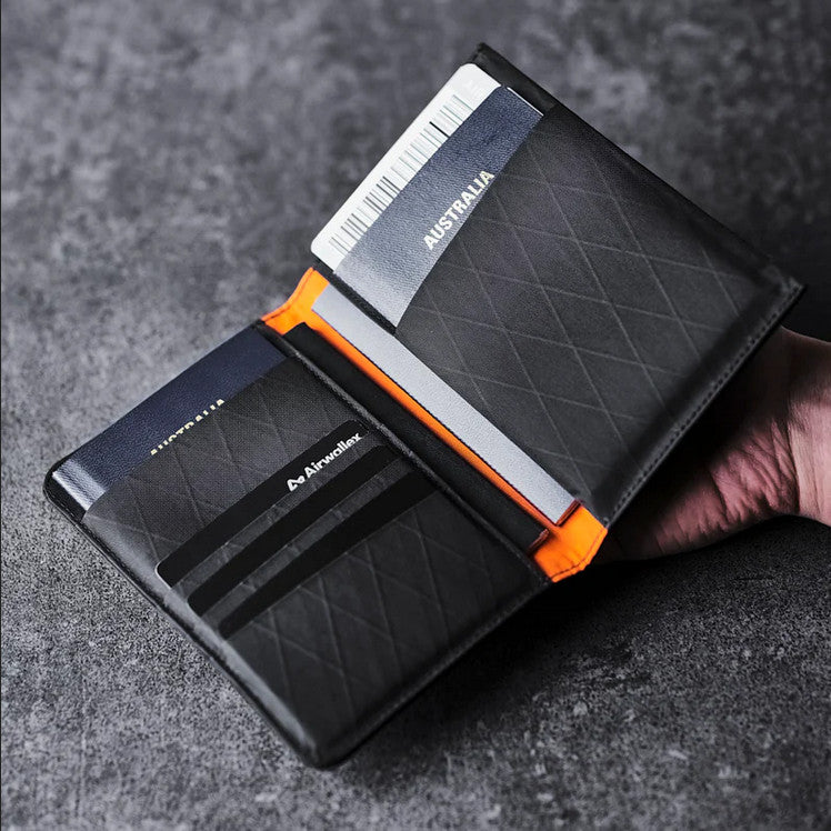 ALPAKA ARK BIFOLD PASSPORT WALLET (Passport, 3 Card Slots)