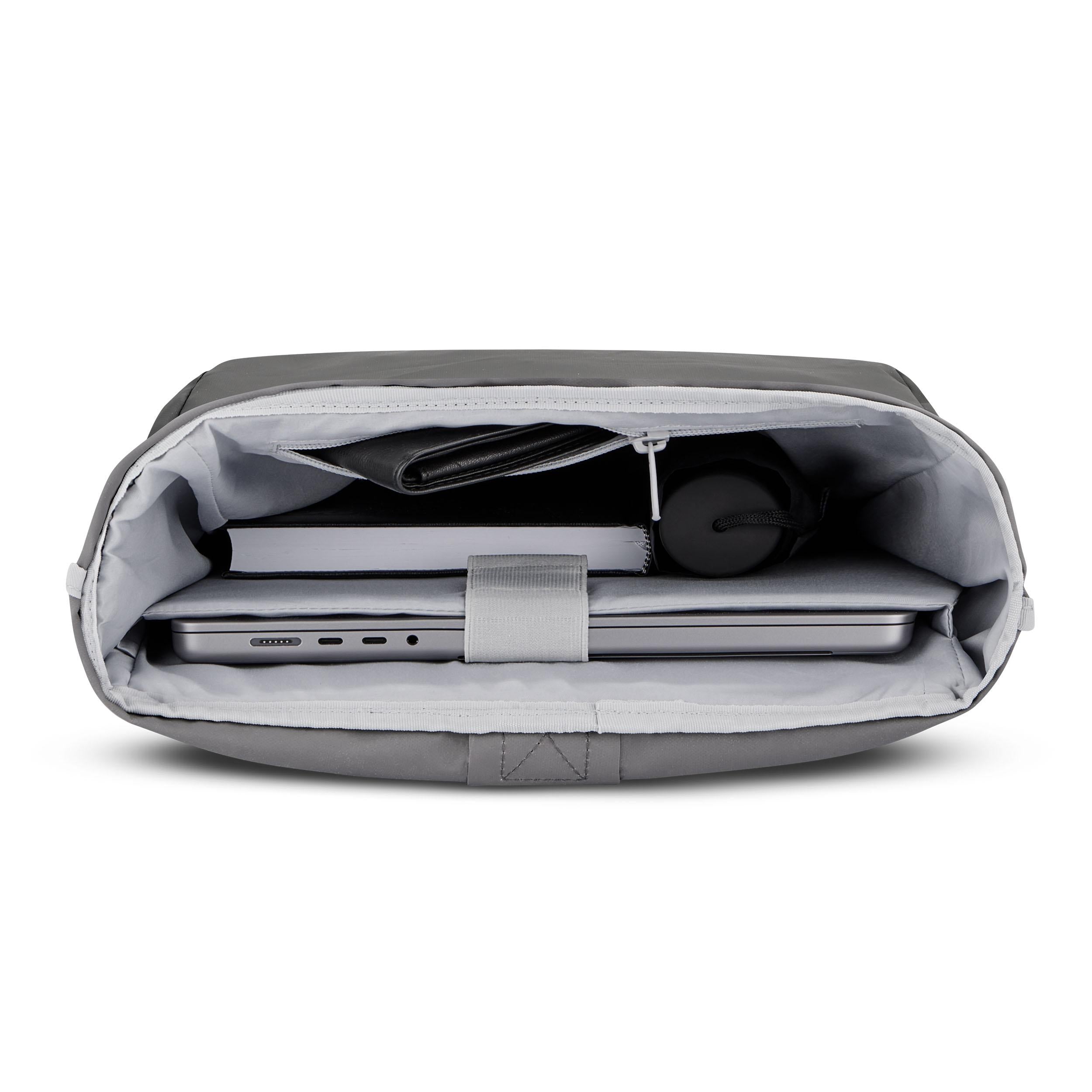 Johnny Urban Robin Medium Bike Backpack - Medium (Padded laptop compartment up to 16 inches)