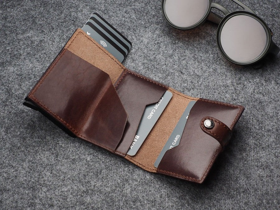 PULARYS HUGO RFID Wallet - Insider Line (Nomad Leather. 8 kartu dan uang kertas)