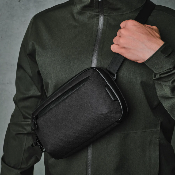 ALPAKA ELEMENTS TECH CASE MINI ( fits a Kindle e-reader )