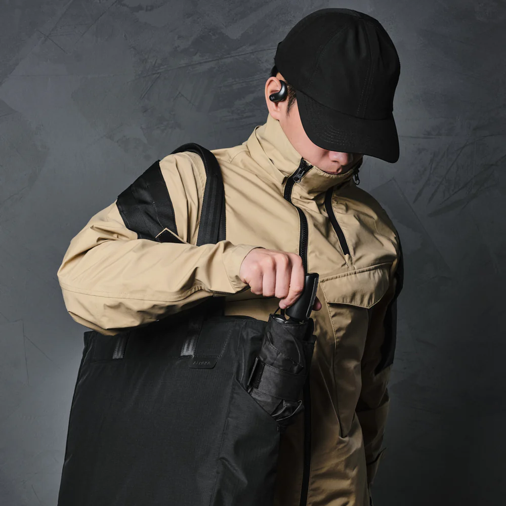 ALPAKA METRO TOTE  (14 L, Fits a Macbook Pro 16")