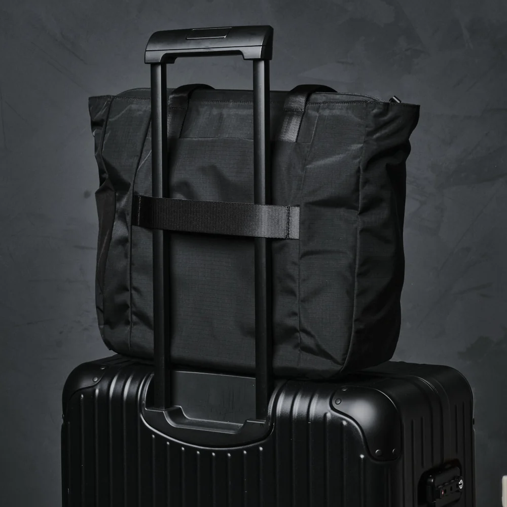 ALPAKA METRO TOTE  (14 L, Fits a Macbook Pro 16")