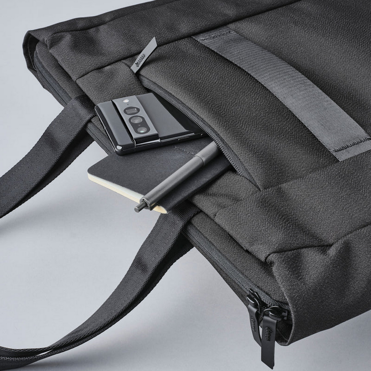 ALPAKA BRAVO TOTE (14 L, Fits a Macbook Pro 16")