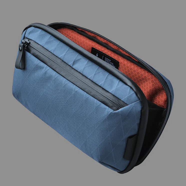 ALPAKA ELEMENTS TECH CASE MINI ECO RX30 Edition (fits Kindle e-reader)