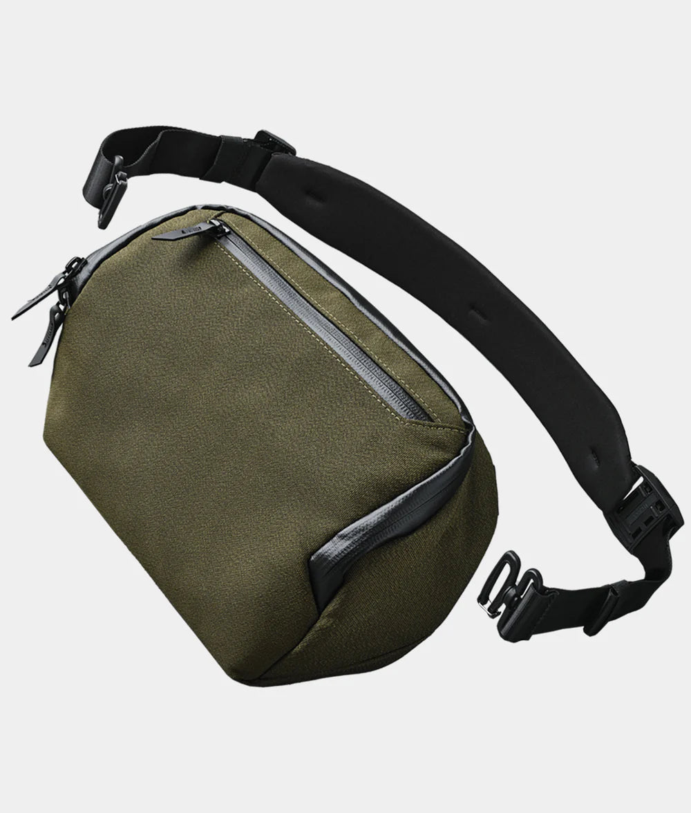 ALPAKA VERTEX POUCH (3.5 L, fits an iPad Mini)