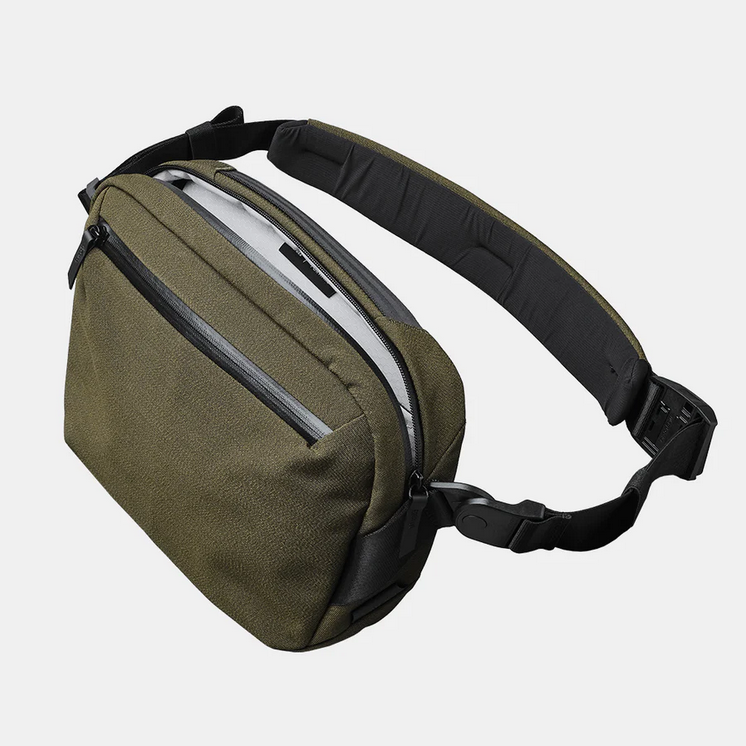ALPAKA GO SLING (5.5 L, Fits an iPad Pro 11-inch & AirPods Max)
