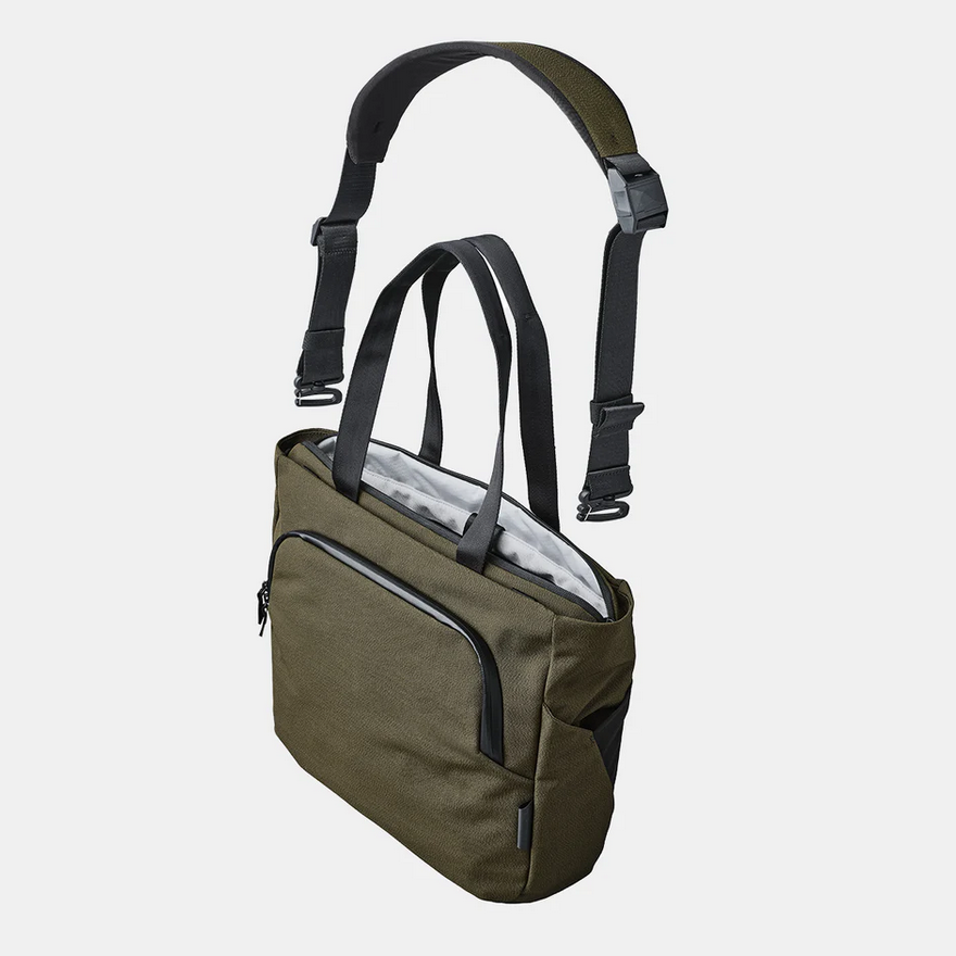 ALPAKA BRAVO TOTE (14 L, Fits a Macbook Pro 16")