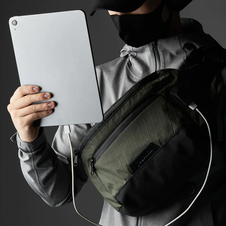 ALPAKA BRAVO X SLING LIMITED EDITION (Fits an iPad Pro 11")