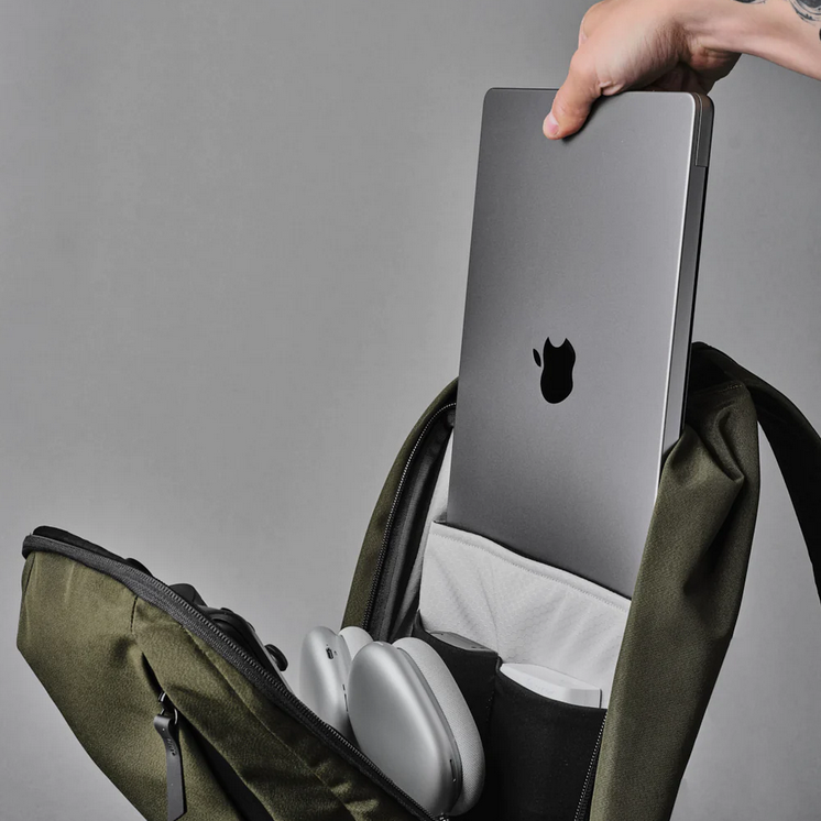 ALPAKA METRO BACKPACK (12 L, 14" Laptop, Everyday Carry)