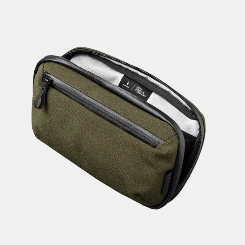 ALPAKA ELEMENTS TECH CASE MINI ( fits a Kindle e-reader )