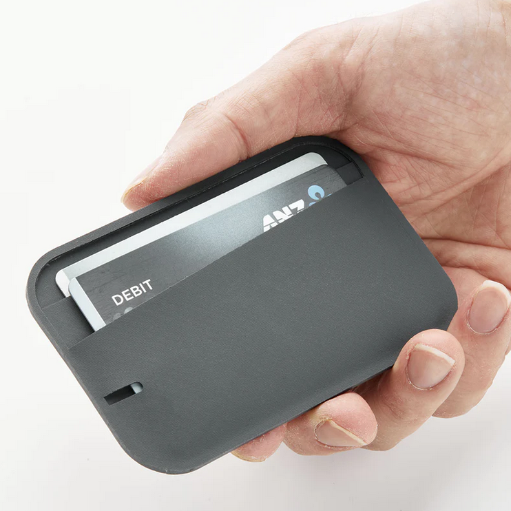 ALPAKA HUB CARDHOLDER