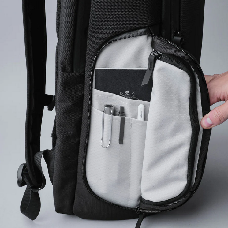 ALPAKA - ELEMENTS TRAVEL BACKPACK