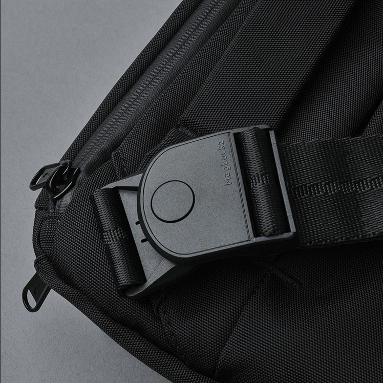 ALPAKA BRAVO SLING MAX V2 ( Fit a 14" MacBook Pro )