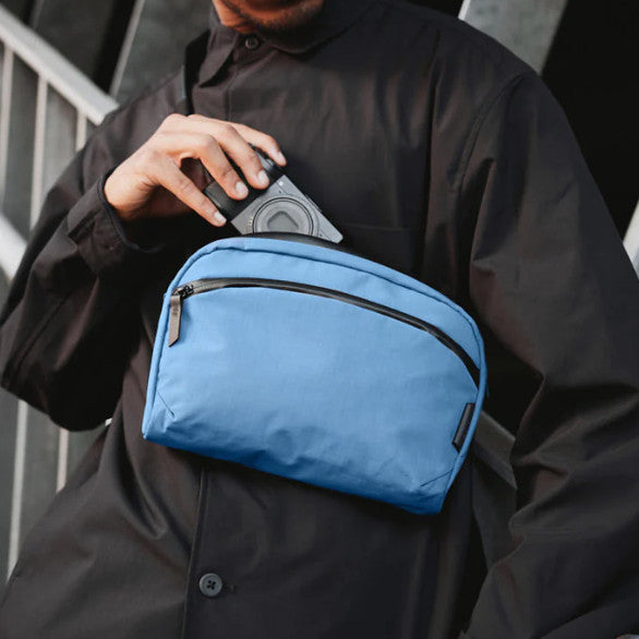 ALPAKA FLIGHT SLING (2L, fits iPad Mini & Nintendo Switch)