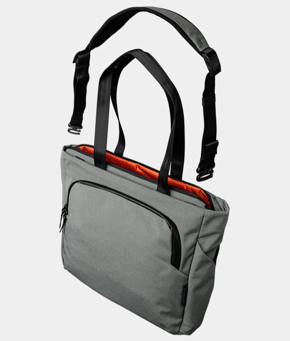 ALPAKA BRAVO TOTE (14 L, Fits a Macbook Pro 16")