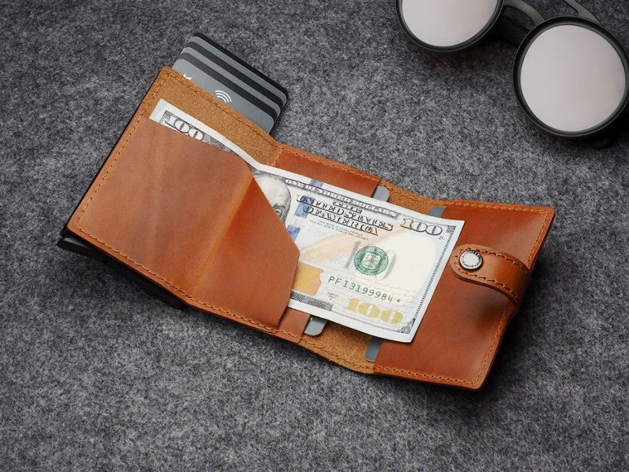 PULARYS HUGO RFID Wallet - Insider Line (Nomad Leather. 8 kartu dan uang kertas)