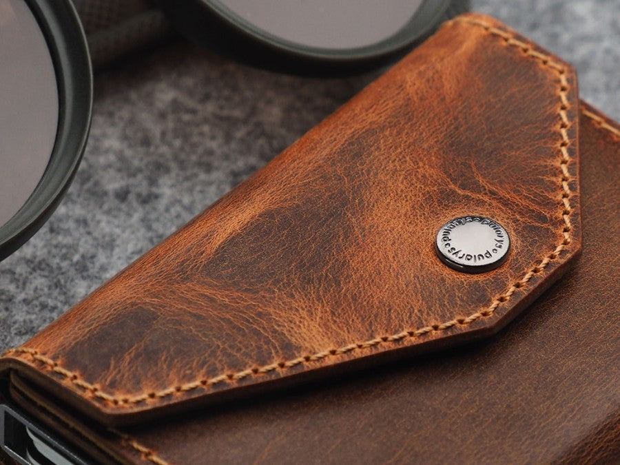 PULARYS PORTER RFID Wallet - Saddle Leather (7 kartu, uang kertas, dan kantong koin)