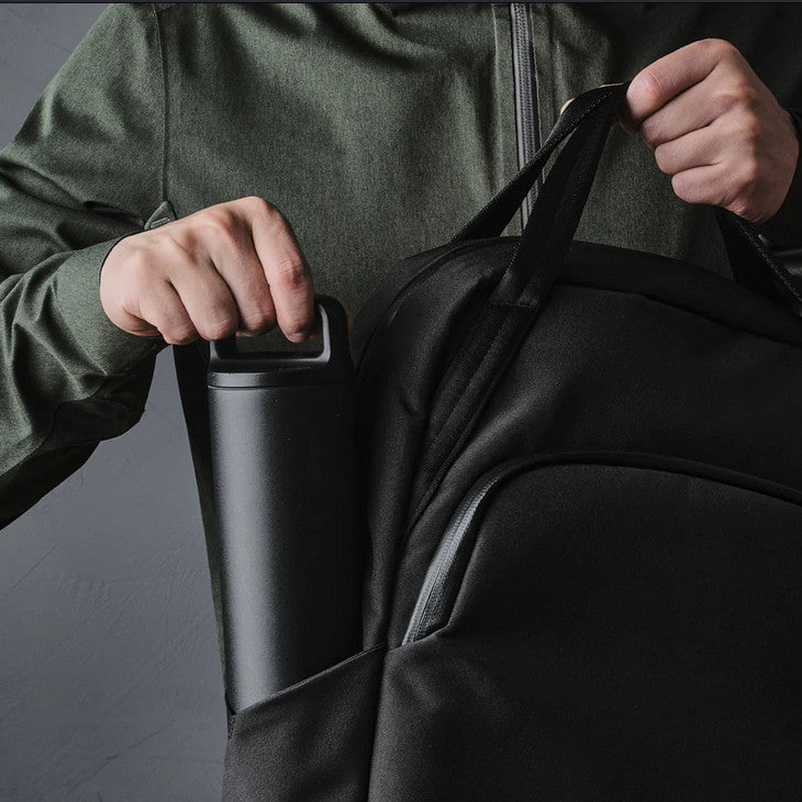 ALPAKA BRAVO TOTEPACK (13 L, Fits a Macbook Pro 16")